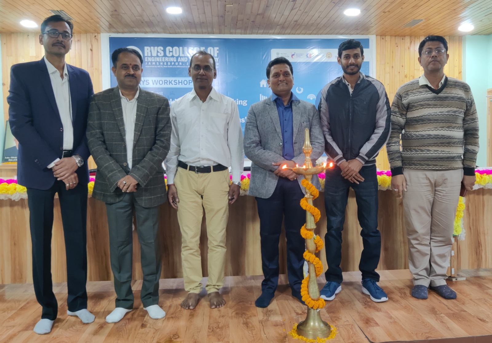 A Five-Day Workshop at RVS College of Engineering - RVS College of ...